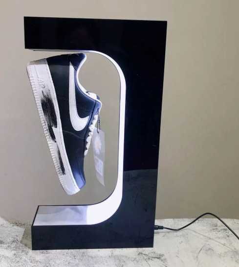 Левитирующая подставка для обуви