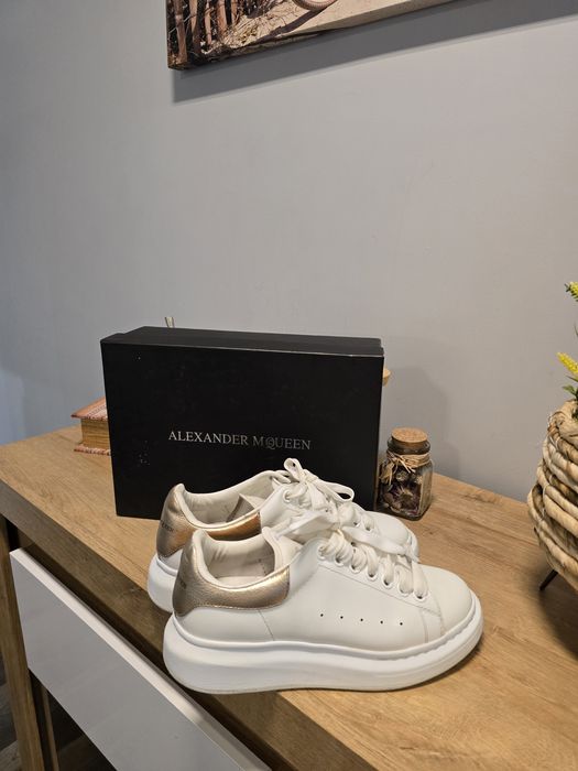 Маратонки Alexander Mcqueen 36,5 номер