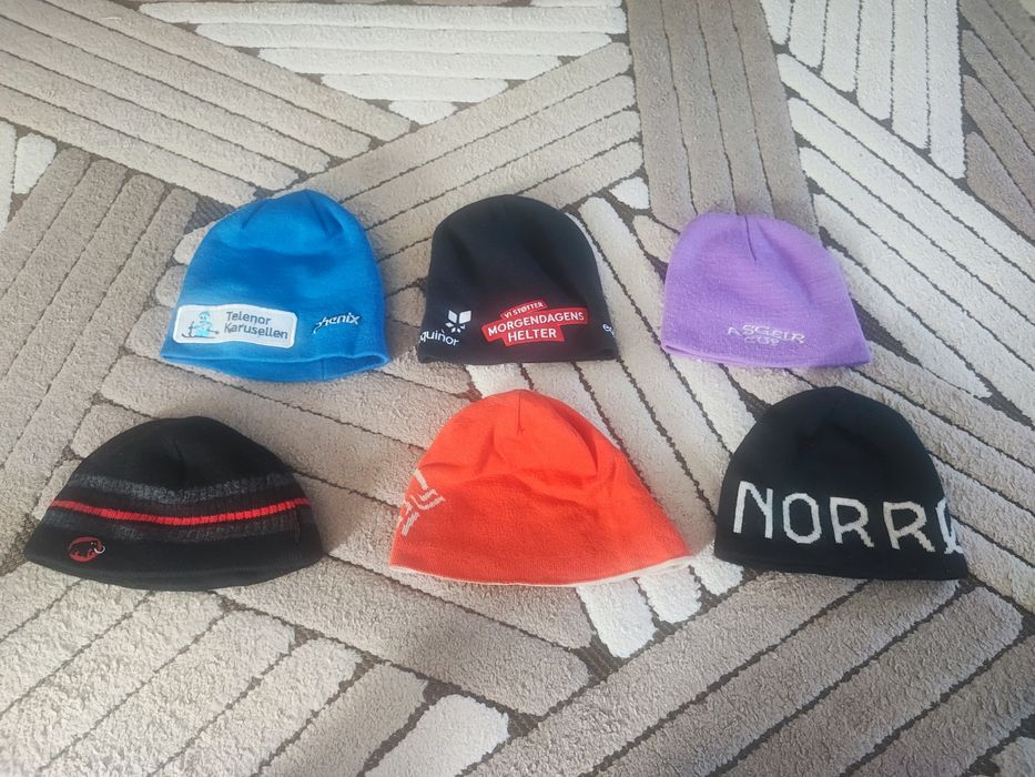 Caciuli, bandane și buffuri 3+1 gratis