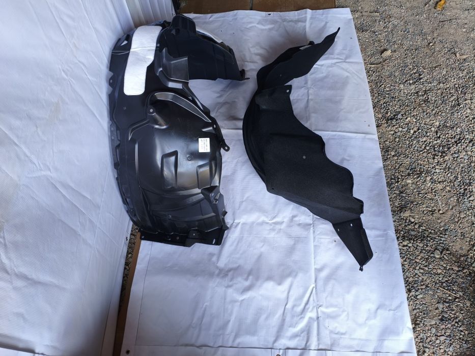 Подкрыльники Камри 80