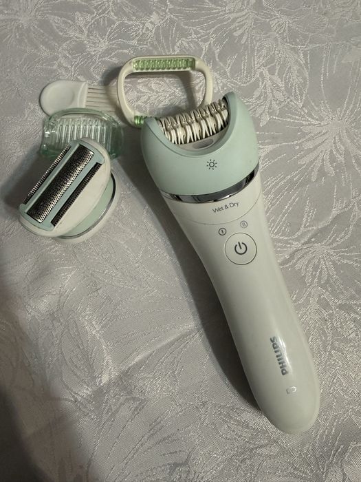 Aparat de ras Philips