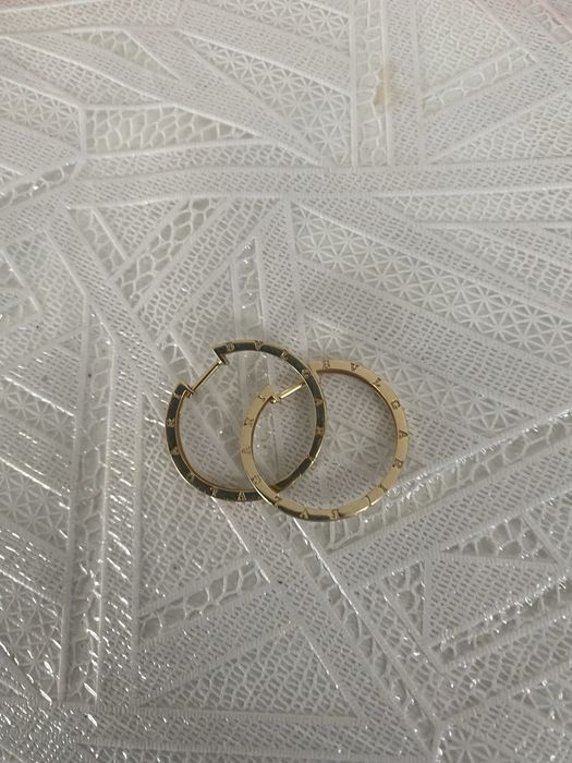 Серьги золотые Вулгари 3,3 гр.  за 160 000тг