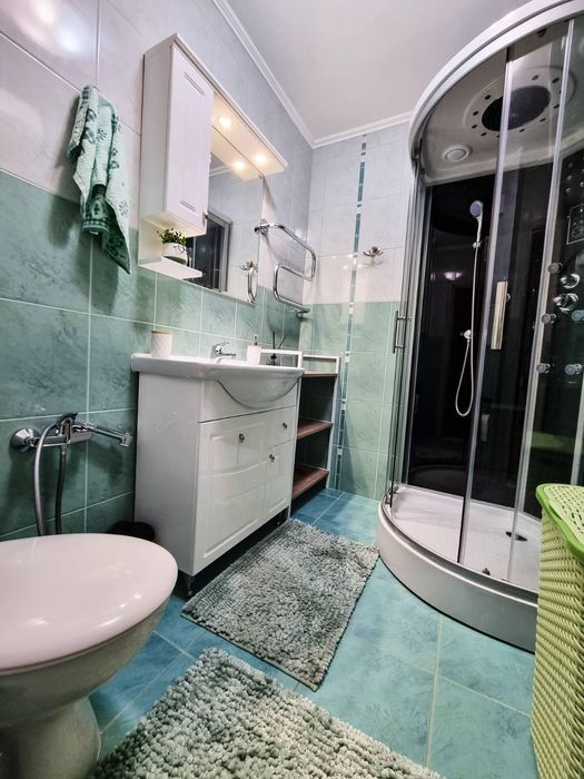 Дава се под наем Тристаен апартамент в Бургас, Зорница - 104 кв.м за 1020 € - Снимка #7