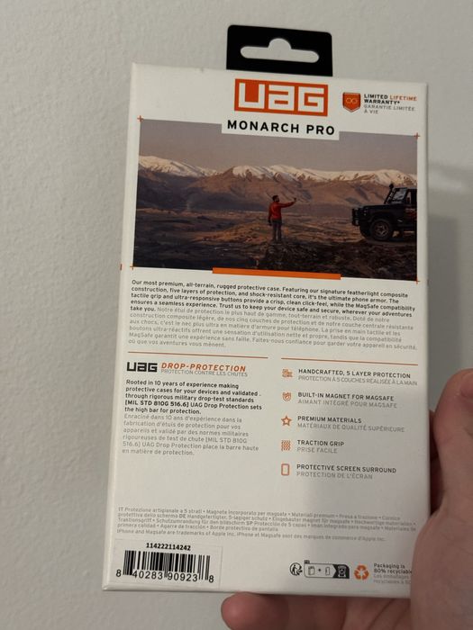 iPhone 15 Pro Max UAG Monarch Pro Carbon Fiber NOU