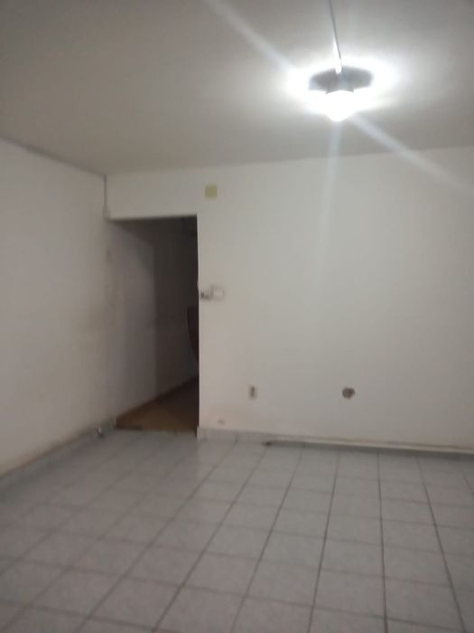Spatiu comercial