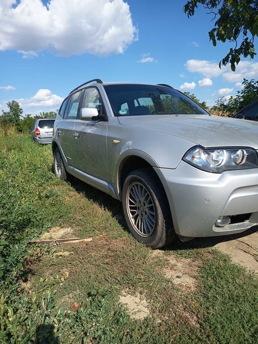 Mașina BMW X3 e83