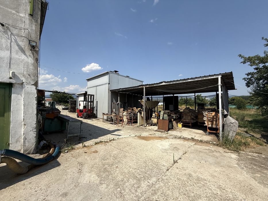 Фабрика/склад/цех за продажба - Готов за работа