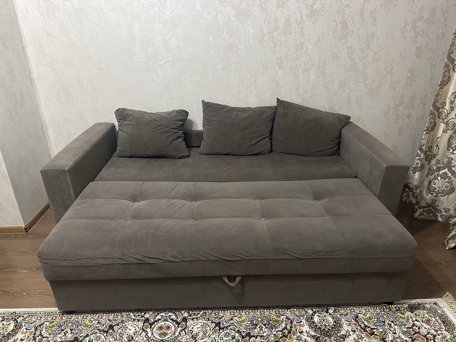 Срочно продам! Диван в хорошем состоянии