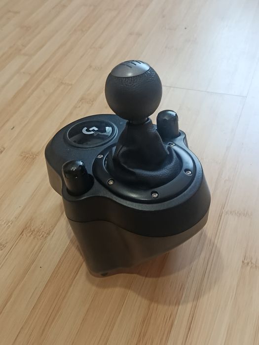 Set Volan Logitech G923 + Pedale + Schimbător