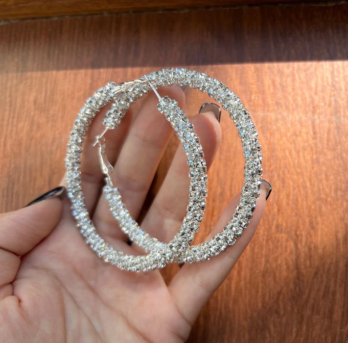 Creole noi argintii cu pietre