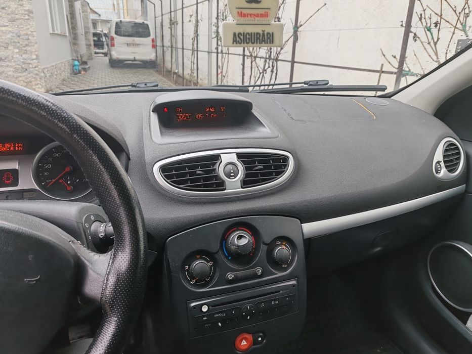 Renault Clio 2009 1.2 benzina 100cp