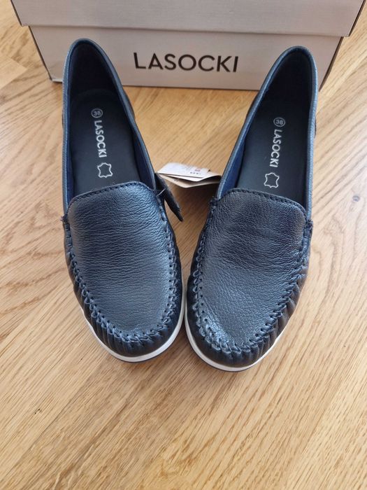 Нови дамски обувки Lasocki, ест. кожа, 38  р-р, ест. кожа