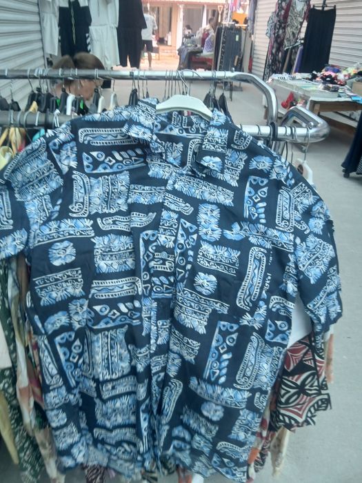 Cămăși de vara diverse mărimi și  modele