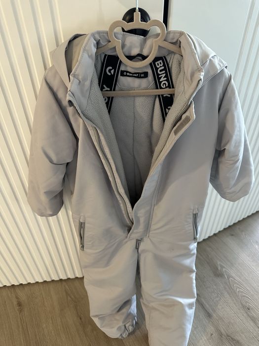 Продам комбез и куртку
