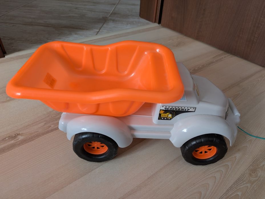 Детски играчки подходящи за 18-36 м