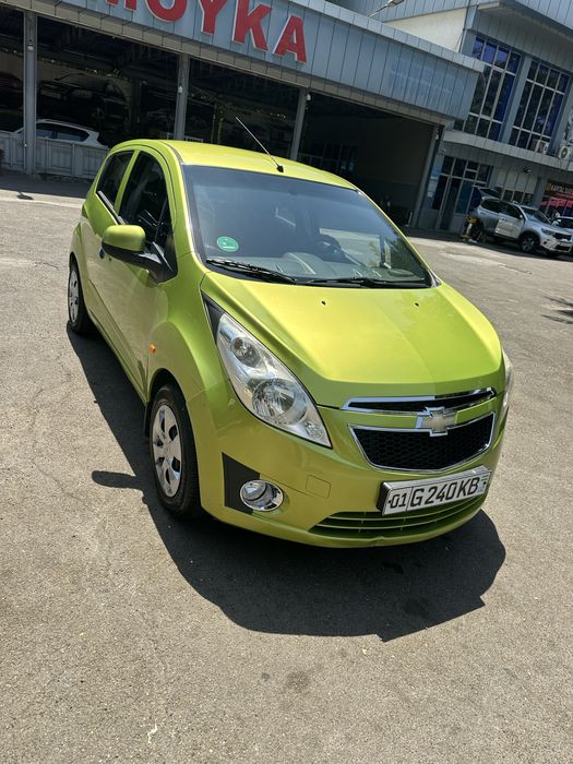 Spark 2012 zavod aftamat 233000 km