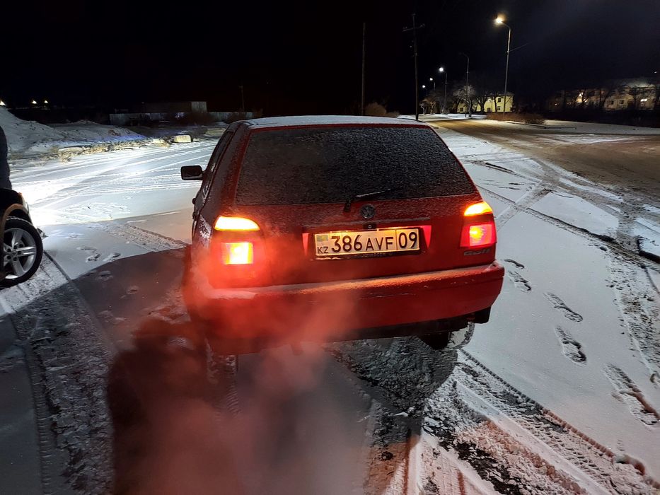 Срочно продаётся гольф 3