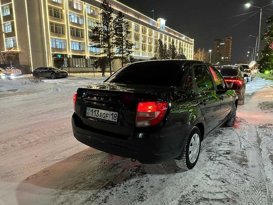 Продам Lada GRANTA 2020