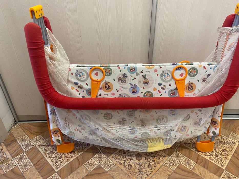 Манеж легкий раскладной