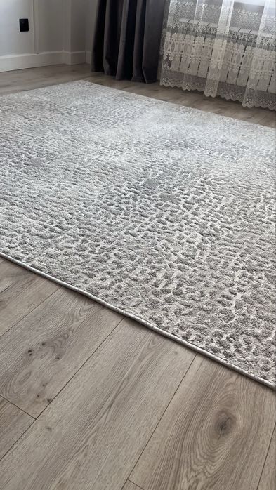 Продам ковер 2 на 2м