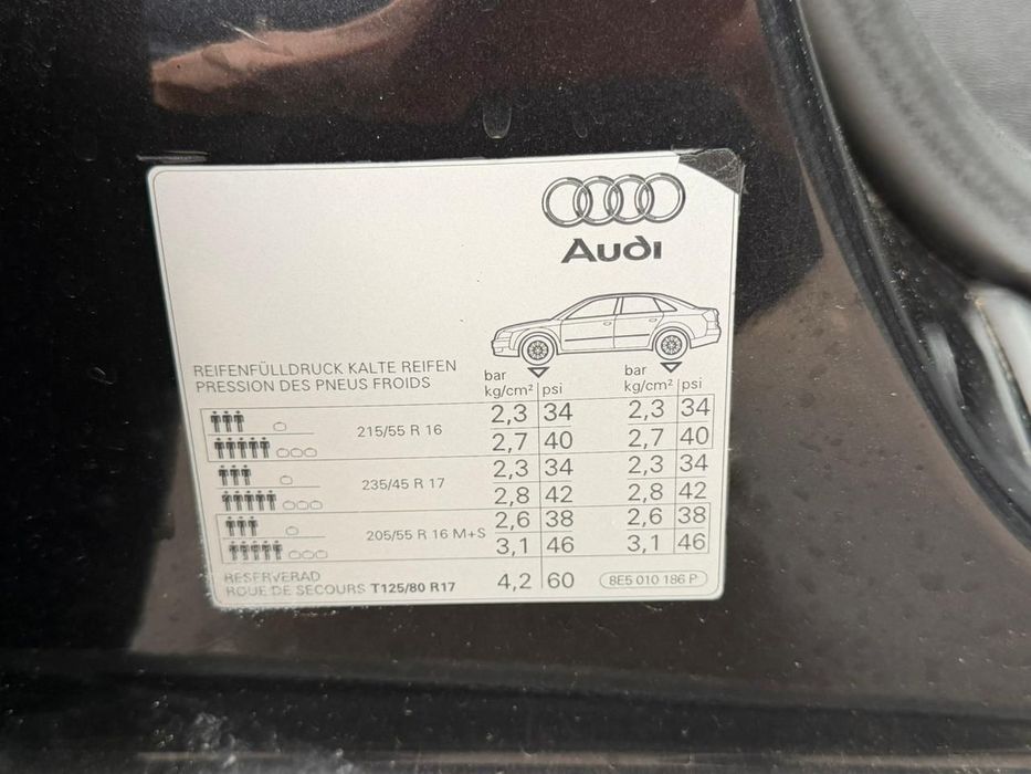 Продаю автомашину  Ауди А4