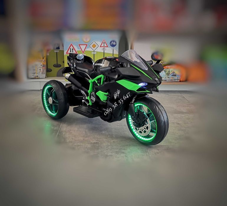 НОВО!Акумулаторен мотор с 3 гуми Ninja BLACK с 12V батерия,USB,LED