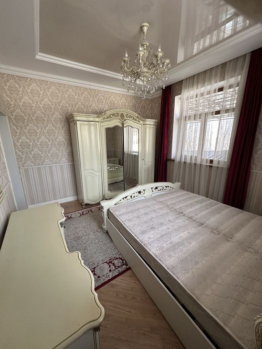 Полный комплект спальной мебели