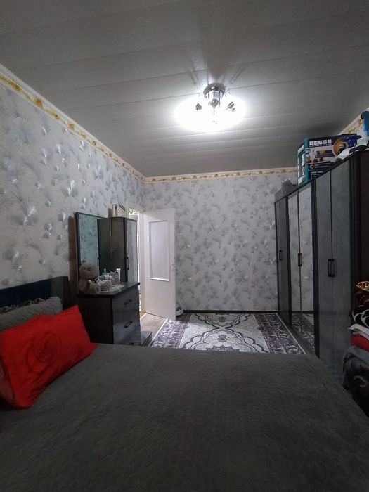 3 xonali uy sotiladi