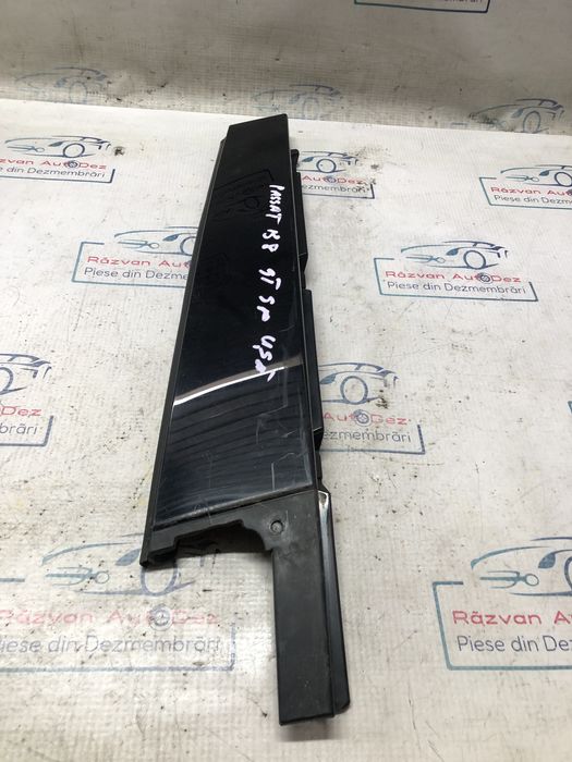 ornament usa stanga spate volkswagen passat b8 2016