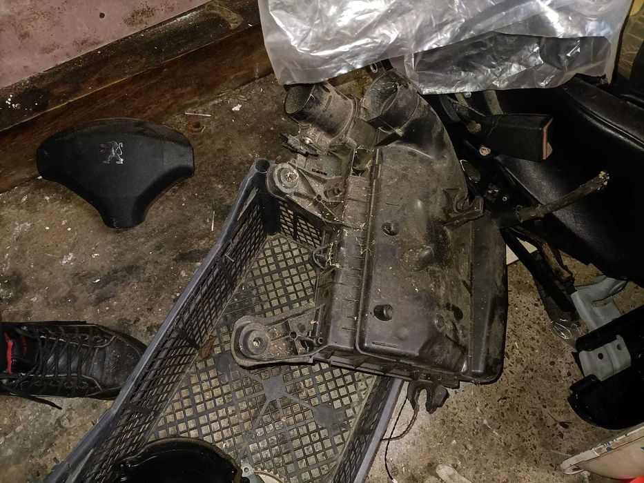 vand diverse piese motor peugeot citroen 1,6, hdi an2010-2015