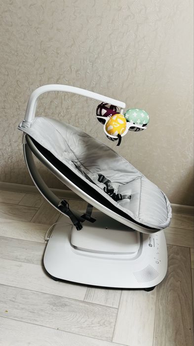 Электрокачели 4moms