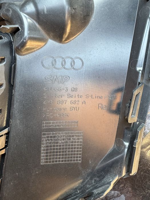 Лява решетка за AUDI SQ8