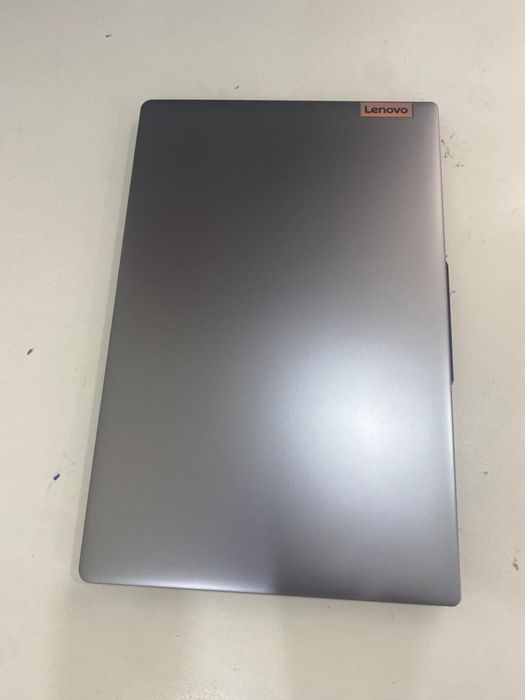 Lenovo Ideapad Slim 3