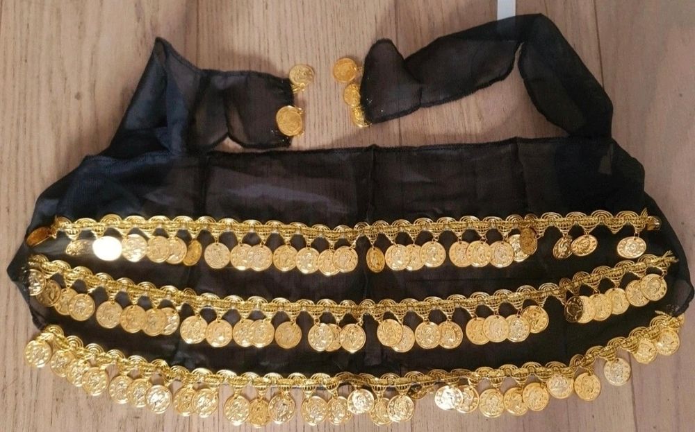 Esarfa gipsy cu bănuți