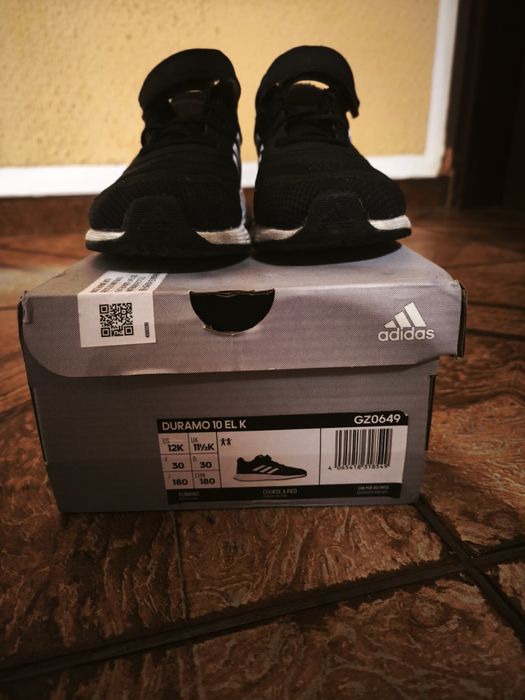 Adidas Duramo 10( цена за чифт)