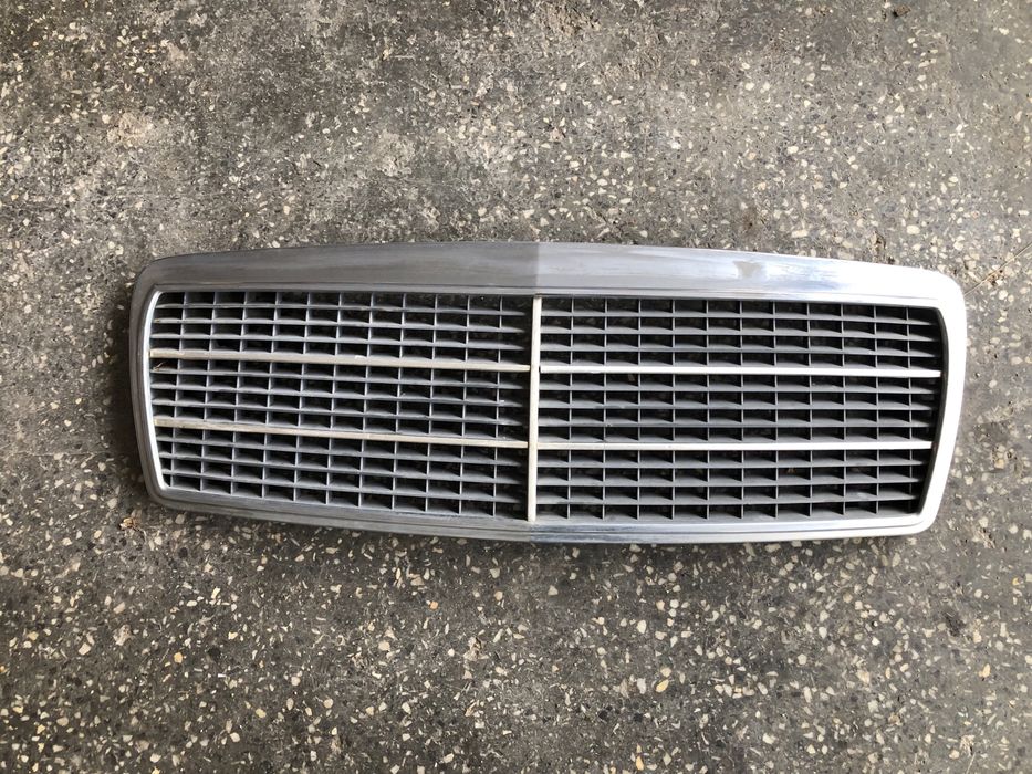 Маска за Мерцедес w210 преди фейс