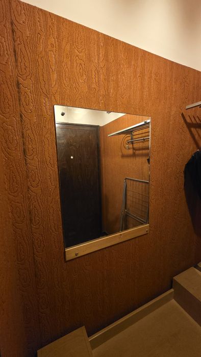 Подарявам мебели