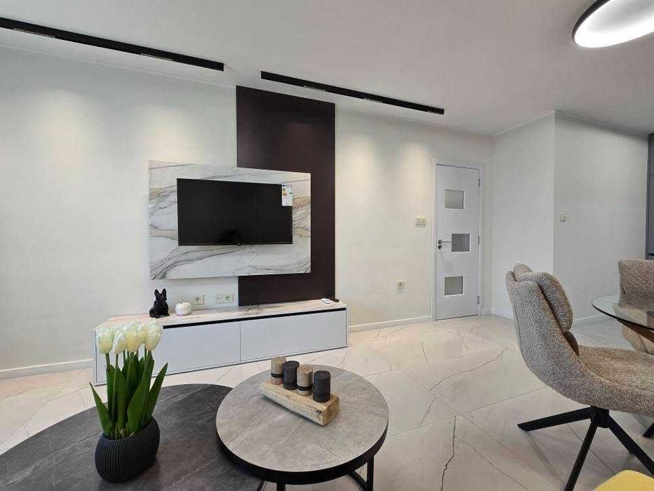 Продава се Тристаен апартамент в Стара Загора, Три чучура - център - 110 кв.м за 1619 €/кв.м - Снимка #3