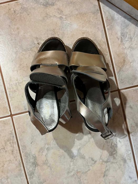 дамски сандали на ток