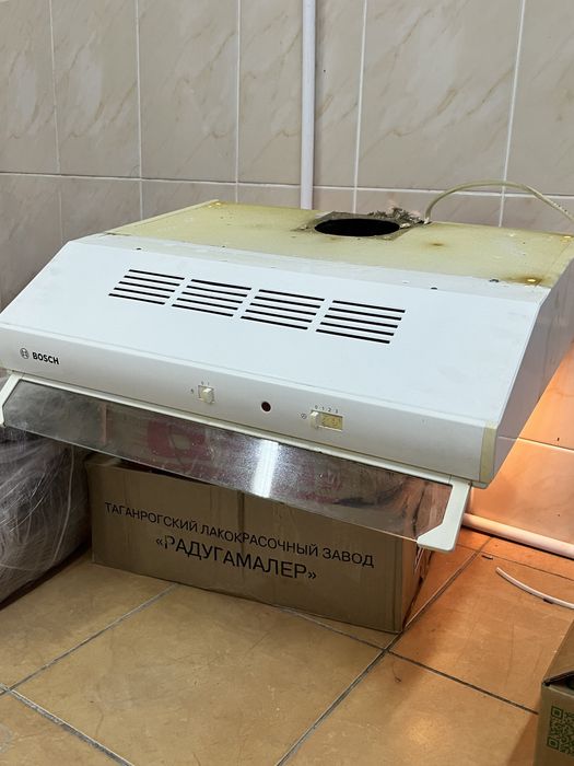 Вытяжка BOSCH (БУ)