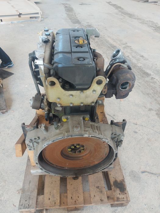 Продам двигатель Рено Мидлум