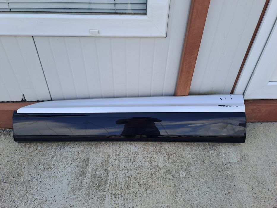 Лаисната за AUDI Q7 .SQ7