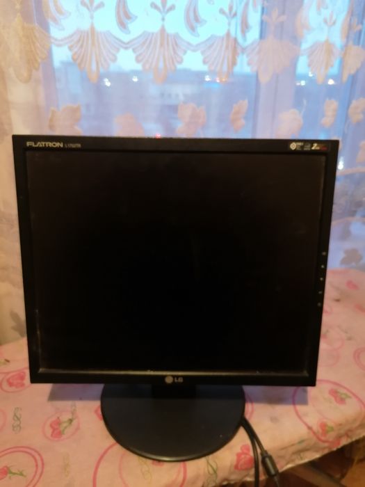 Продам монитор в хорошем состоянии