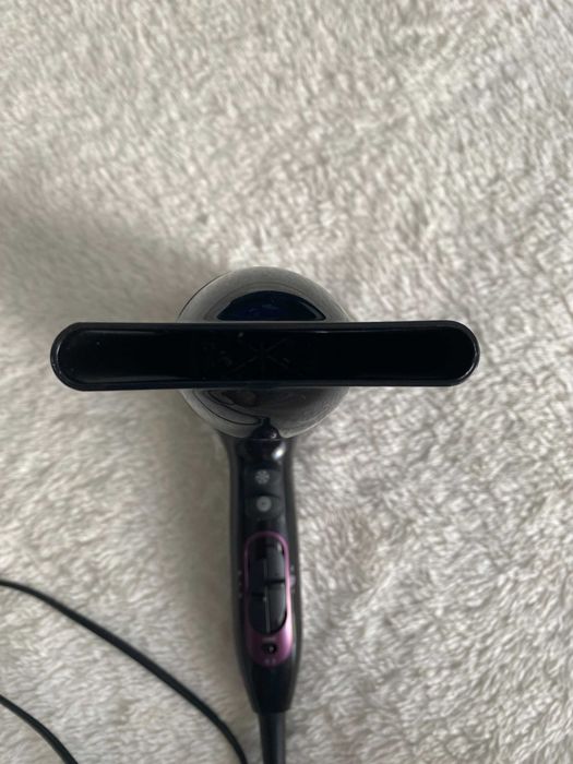 Uscător de păr Philips ThermoProtect Ionic 2200W – Stare foarte bună