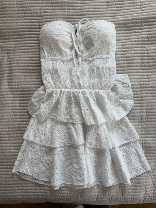 Рокля бяла къса