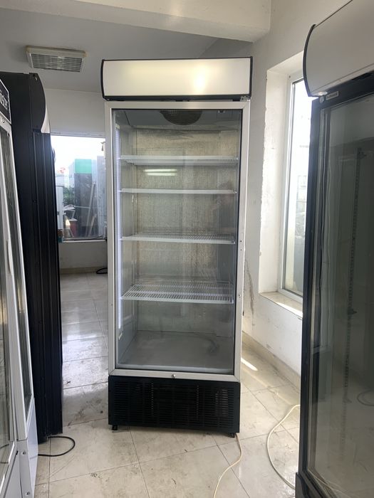 Хладилна витрина UGUR (тава 60/40)