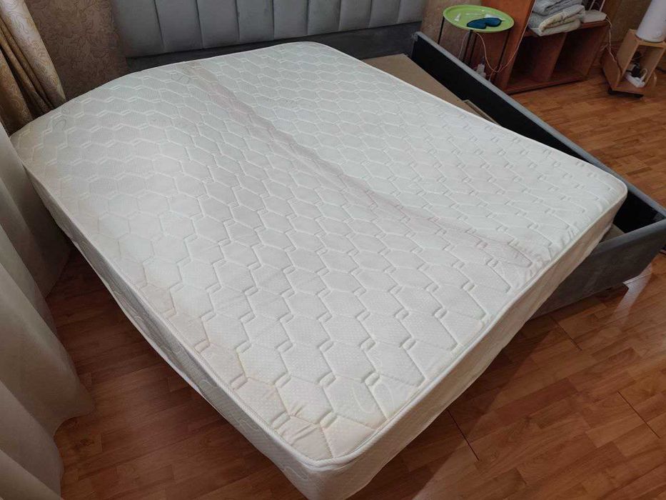 Матрас б/у 180*200