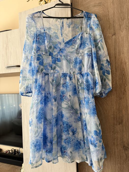 Рокля Mohito 34 размер