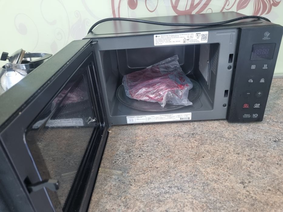 Микроаолновая печь LG