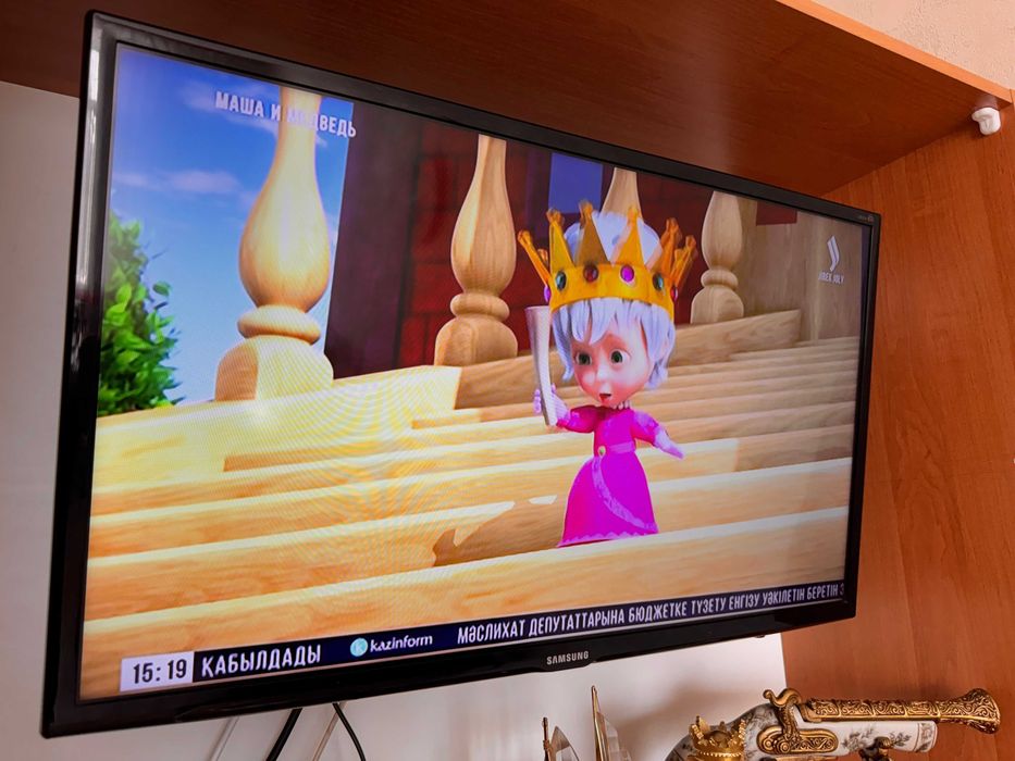 Продам телевизор Samsung 81 см